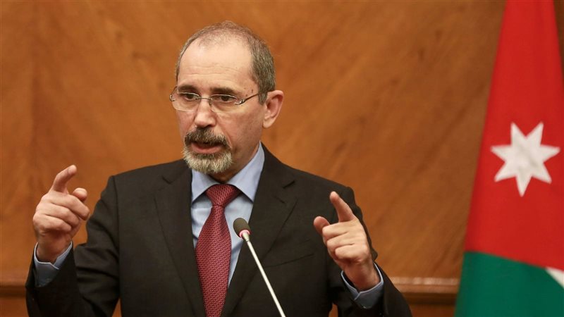 أيمن الصفدي، فيتو