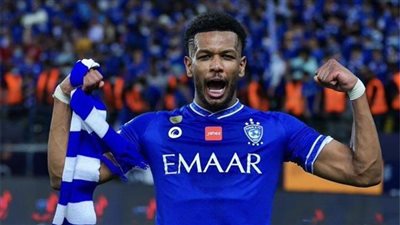 اتحاد جدة يبدأ خطوات جادة للتعاقد مع مدافع الهلال السعودي