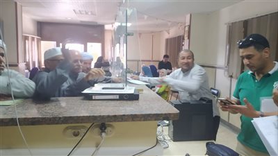 إقبال مواطني الإسماعيلية على التقدم بطلبات التصالح في المراكز التكنولوجية (صور) 