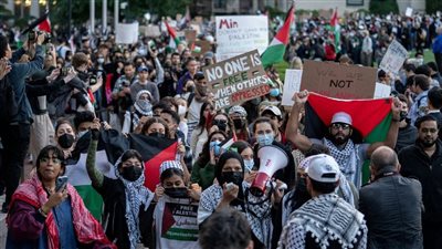 بعد رفض قضاة تعيينهم، كلية حقوق كولومبيا تدعم خريجيها الداعمين لغزة