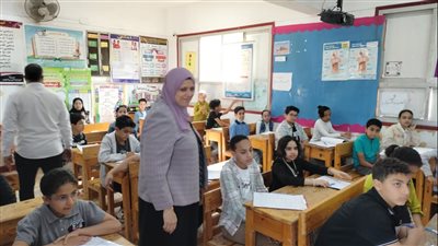 قيادات تعليم الدقهلية تتفقد لجان امتحانات الفصل الدراسي الثاني (صور) 
