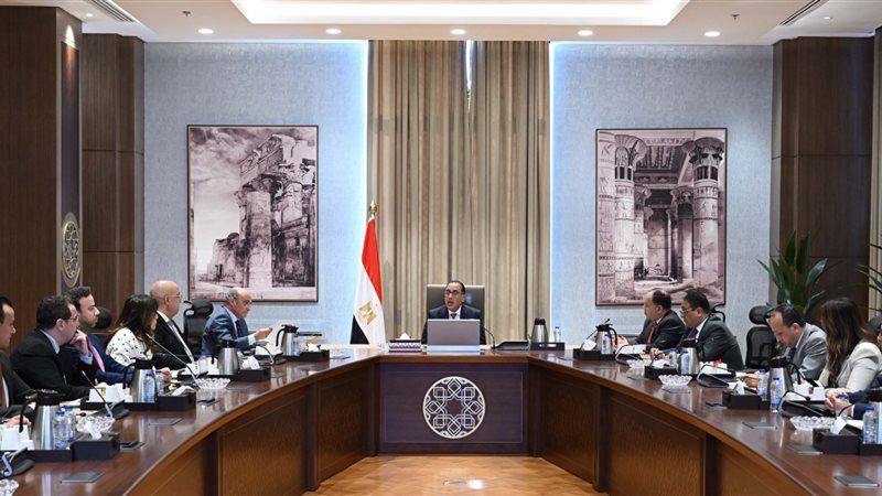 اجتماع برئاسة الدكتور