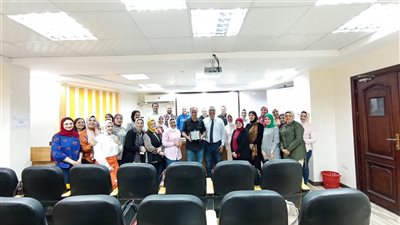 وكيل وزارة الصحة بالبحيرة يلتقي بطلبة ماجستير إدارة الجودة