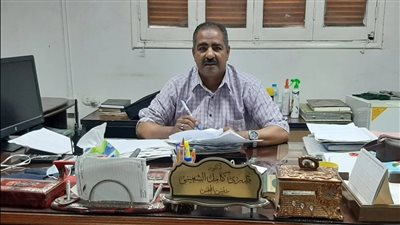 رئيس مركز قوص يستقبل المواطنين بمقر مكتبه