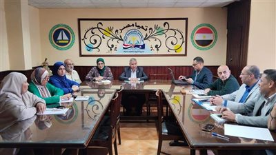 غريب يتفقد سير العملية الامتحانية بمحافظة دمياط (صور)