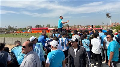 جماهير المحلة تعتلي أسطح المنازل خلال مباراة بروكسي (فيديو وصور)