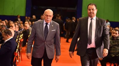 كمال درويش وخالد عبدالعزيز يحضران تأبين العامري فاروق بالأهلي