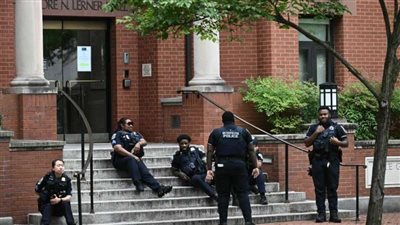 بتحريض من الكونجرس، الشرطة تخلي مخيم طلبة متضامنين مع غزة بجامعة جورج واشنطن 