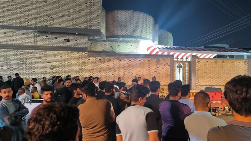 من موقع الحادث، فيتو