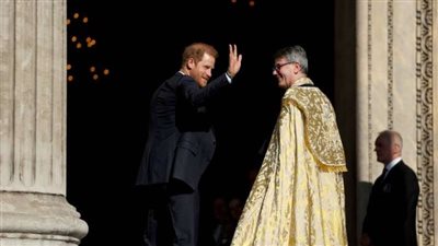 بعد انتقاده عائلته، الأمير هاري 