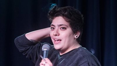 ممثلة لبنانية تثير غضب العالم، شادن فقيه تسخر من الذات الإلهية والقرآن الكريم..وتحرك رسمي من المفتي 