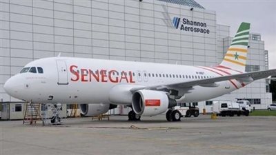 إصابة 11 شخصا في انزلاق طائرة بمطار السنغال