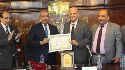 تكريم أحمد فؤاد باشا في دار الكتب والوثائق (صور)