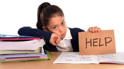 نصائح مهمة لتقليل توتر الأبناء في فترة الامتحانات