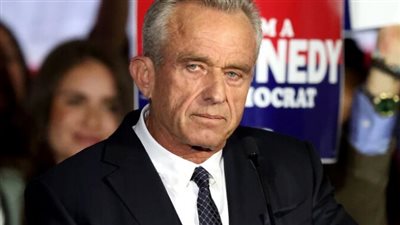 دودة تأكل دماغ مرشح رئاسي أمريكي داعم للاحتلال الإسرائيلي، والنشطاء: نمرود هذا العصر