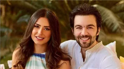 شريف رمزي يكشف الوضع الصحي لزوجته بعد نقلها للمستشفى