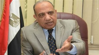 السيرة الذاتية لـ محمود عصمت وزير الكهرباء، تولى حقيبة قطاع الأعمال ورئيس القابضة للمطارات 