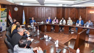 محافظ الإسكندرية يناقش إجراءات التصدي للآثار السلبية للتغيرات المناخية
