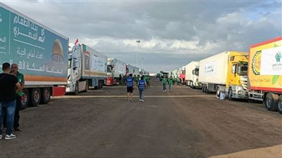 إسرائيل تمنع 400 شاحنة مساعدات من دخول غزة