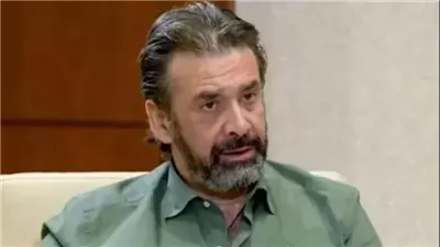 آيتن عامر تعزي كريم عبد العزيز في وفاة والدته