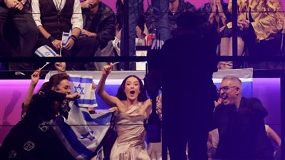 تظاهر الآلاف في السويد بعد تأهل مطربة إسرائيلية لنهائي 