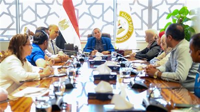 وزيرة البيئة تشكل 5 مجموعات عمل لتقييم منظومة المخلفات