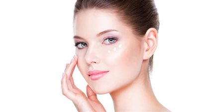 للسيدات بعد الأربعين، تونر طبيعي يحمي من التجاعيد 