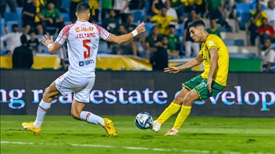 محمد شريف يسجل في خسارة الخليج أمام الوحدة بالدوري السعودي