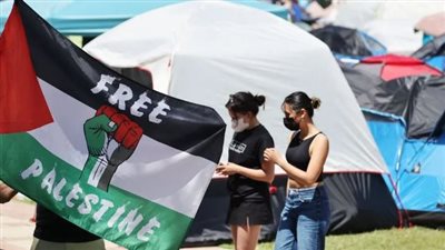 اعتقال العشرات في الاحتجاجات الطلابية الداعمة لغزة وإزالة المخيمات