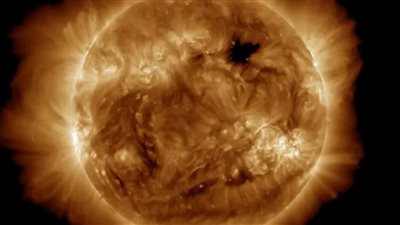 مستمرة 48 ساعة، عاصفة شمسية 