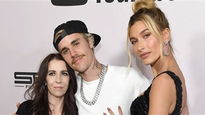  والدة جاستن بيبر تثير الجدل حول حمل هايلي في توأم