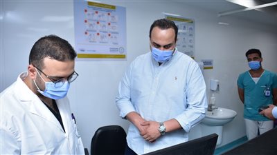 رئيس الرعاية الصحية يتفقد مستشفى الكرنك الدولي 