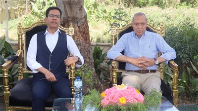 محافظ القليوبية ورئيس جامعة بنها يفتتحان موسم حصاد القمح 