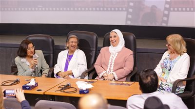 وزيرة التضامن تشهد عرض المدرسة العربية للسينما والتليفزيون فيلم نور عيني