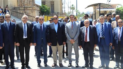 افتتاح الملتقى الهندسي للأعمال والوظائف بجامعة الإسكندرية 