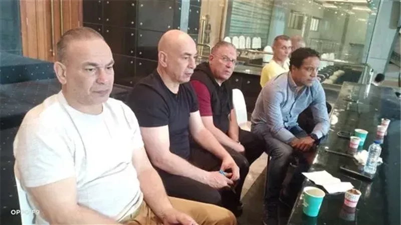 الجهاز الفني لمنتخب