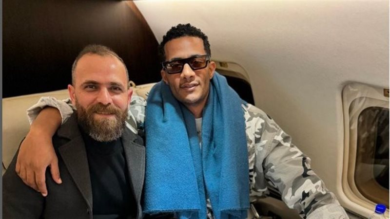 محمد رمضان ومدير