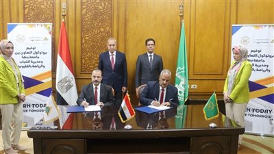 محافظ القليوبية ورئيس جامعة بنها يشهدان تسلم دليل تنفيذ الهوية البصرية 