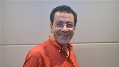 كاميرات المراقبة تكشف حقيقة تعدي فرد الأمن على الفنان تامر ضيائي