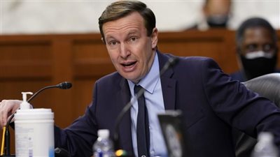 سيناتور أمريكي: تجاربنا علمتنا أن قتل المدنيين يزيد قوة خصومنا