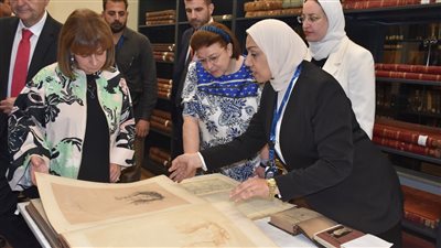 رئيس اليونان تزور المتحف اليوناني الروماني بالإسكندرية 