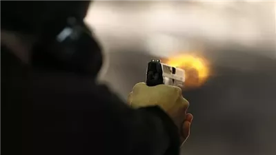 بسبب خلافات على قطعة أرض، سيدات في قنا يطلقن أعيرة نارية