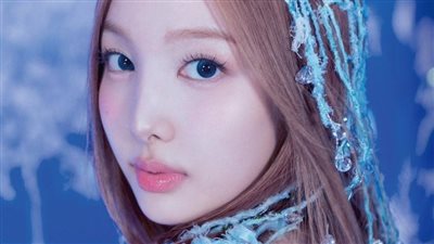 نايون عضوة فرقة توايس تعلن عن الألبوم الثاني لها NA