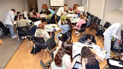 قطاع الفنون التشكيلية يقيم ورشة كيميت للجرافيك للأسبوع الثاني على التوالي 