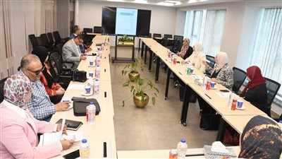 جامعة عين شمس تعقد اجتماعا لوضع آليات لجذب الطلاب الوافدين