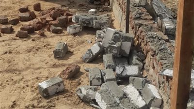 إزالة حالة تعدي على أرض زراعية بمدينة طيبة الجديدة 