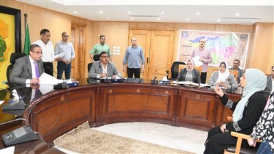 محافظ الفيوم يوجه بتوفير فرص عمل بالقطاع الخاص 