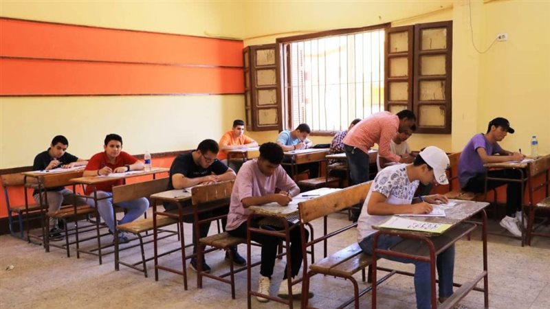 الصف الأول الثانوي