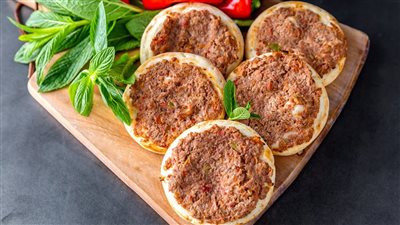 طريقة عمل لحم بعجين، أكلة لذيذة وسريعة التحضير 