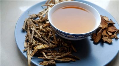 فوائد القسط الهندي، يقوي المناعة ويحمي الجهاز الهضمي